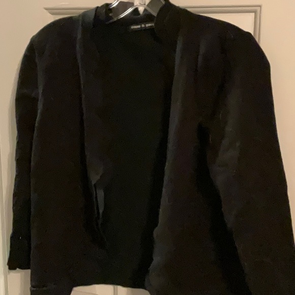 Cable and Gauge Small Black Cardigan - Picture 1 of 3